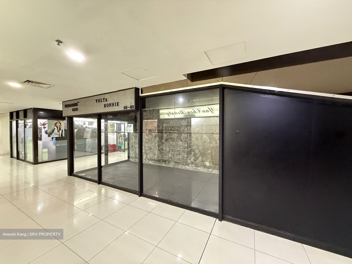 Orchard Plaza (D9), Retail #567717731